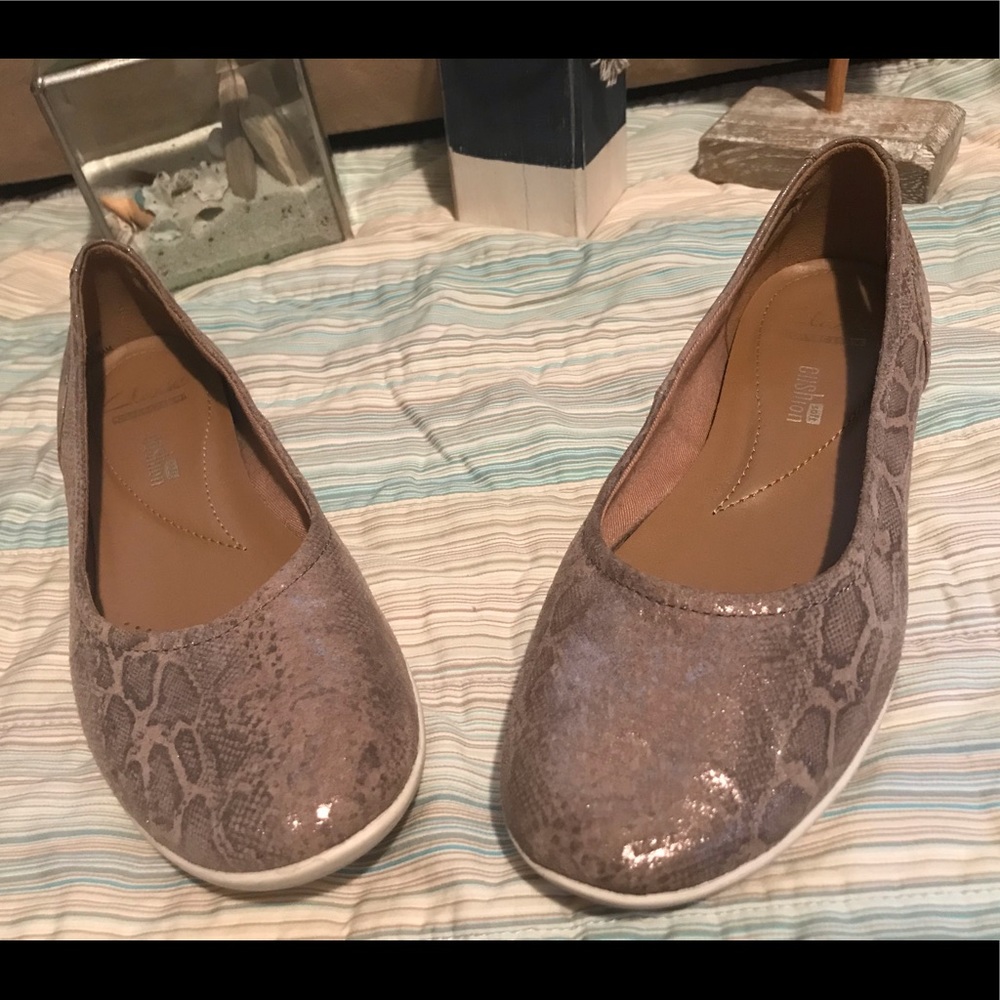 Clarks, pink, snake print flat